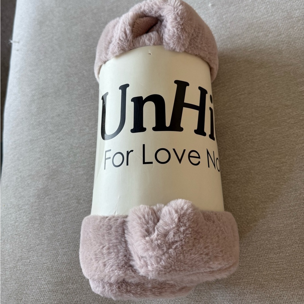Unhide New Blanket 50x60